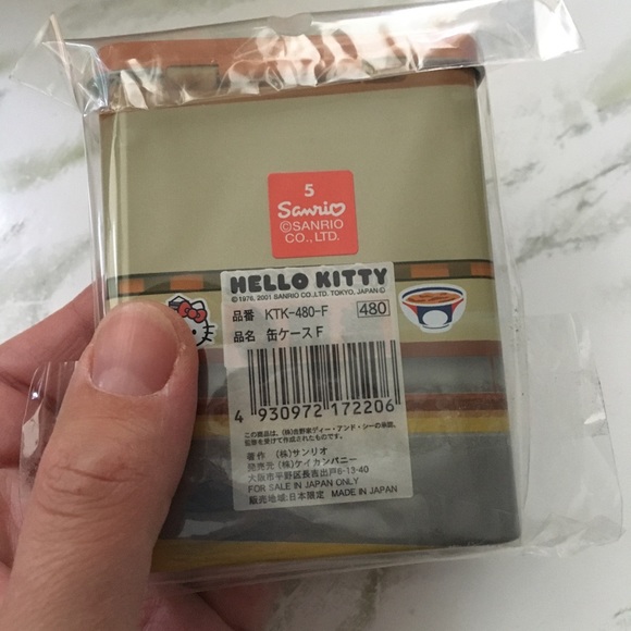 Yoshinoya X Hello Kitty tin! - Picture 3 of 4